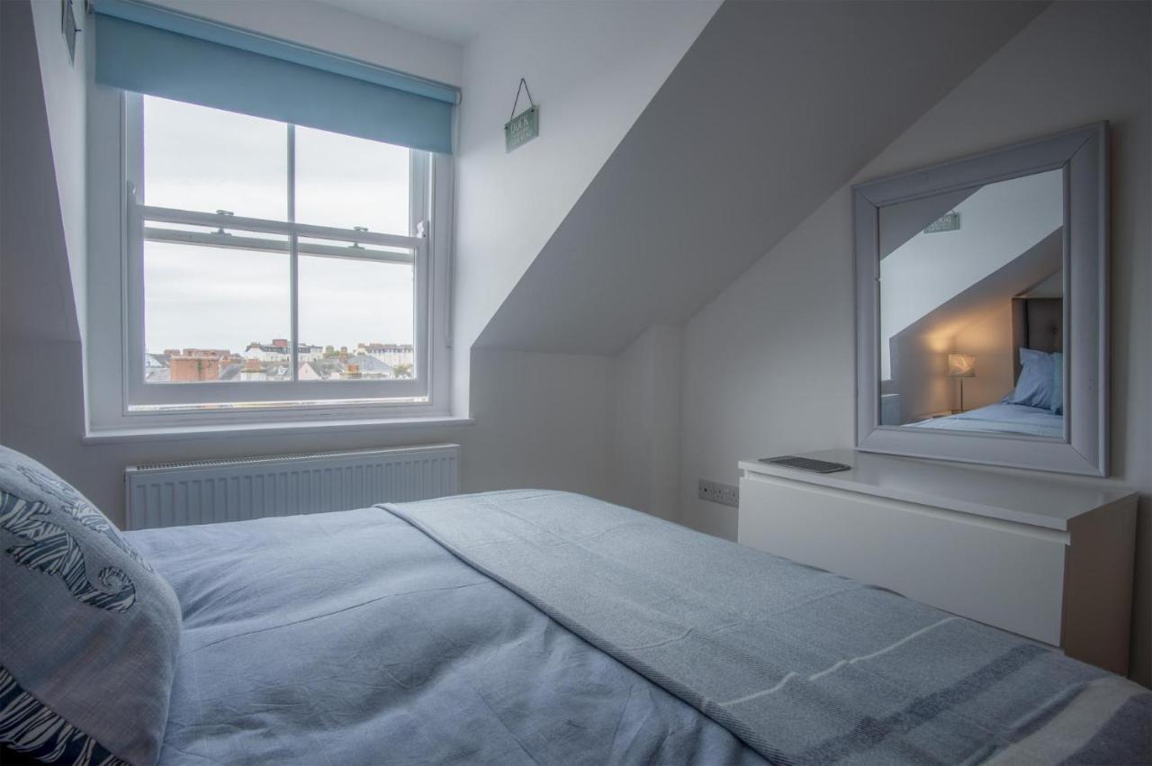 Ramsey Apartment - 2 Bedroom Apartment - Tenby Esterno foto