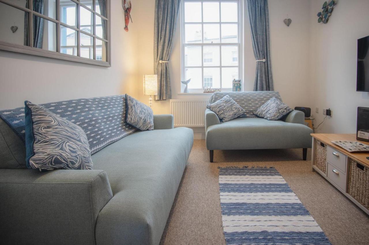 Ramsey Apartment - 2 Bedroom Apartment - Tenby Esterno foto